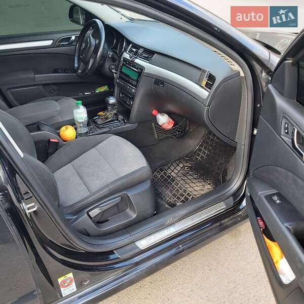 Ліфтбек Skoda Superb 2012 в Дніпрі
