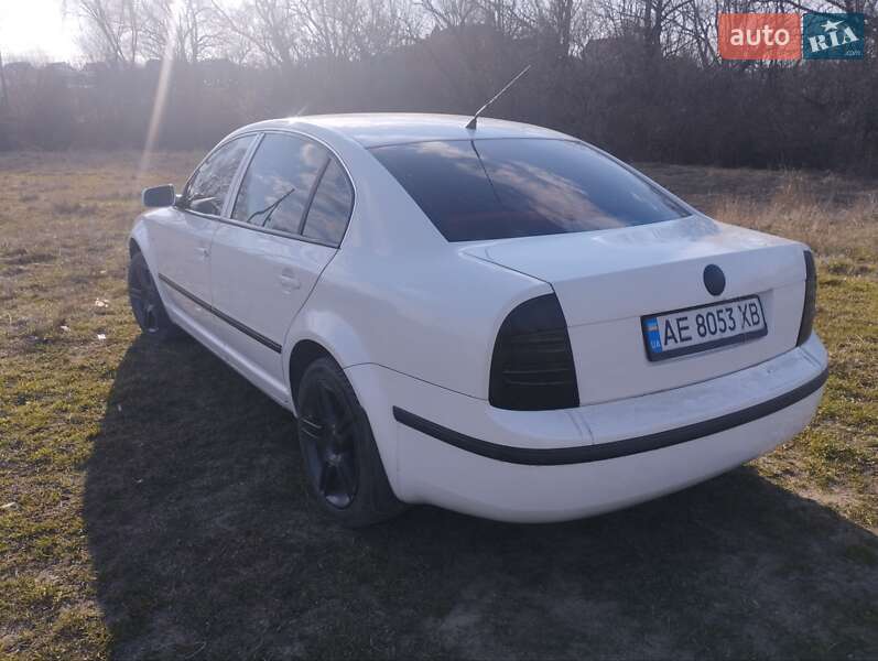 Ліфтбек Skoda Superb 2004 в Кропивницькому