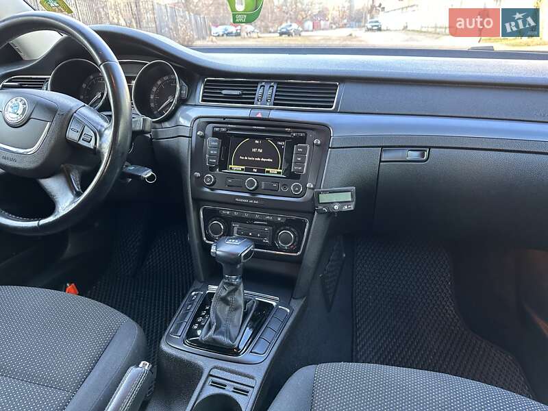 Универсал Skoda Superb 2010 в Киеве