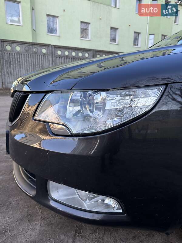 Универсал Skoda Superb 2010 в Киеве