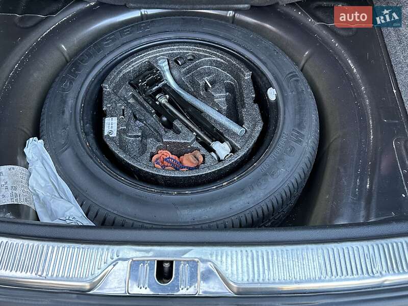 Универсал Skoda Superb 2010 в Киеве