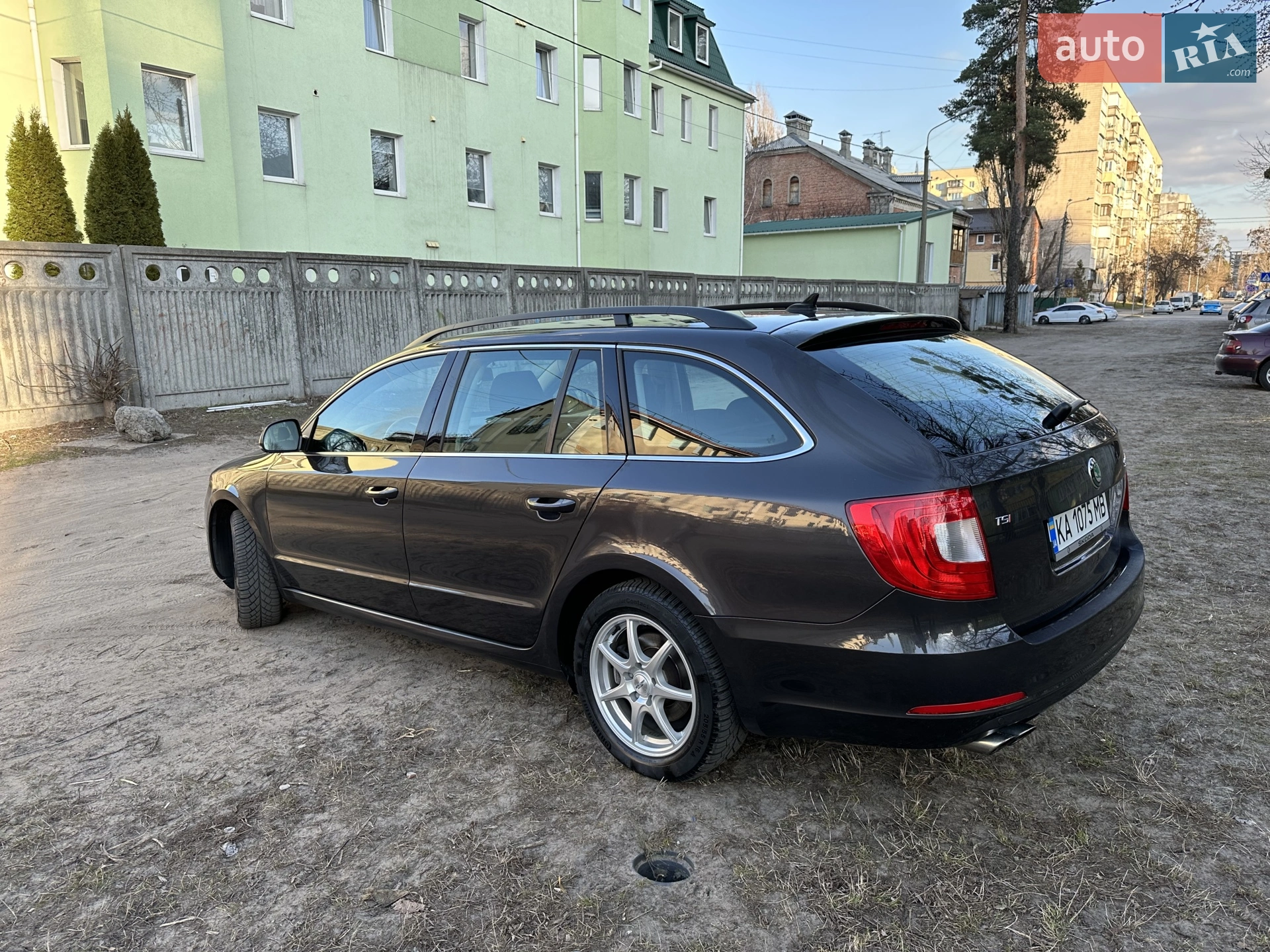 2010 Skoda Superb - мініатюра 40