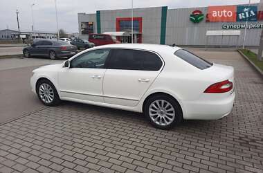 Лифтбек Skoda Superb 2011 в Хусте