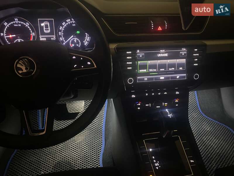 Универсал Skoda Superb 2017 в Кропивницком