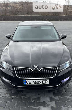 Лифтбек Skoda Superb 2016 в Черновцах