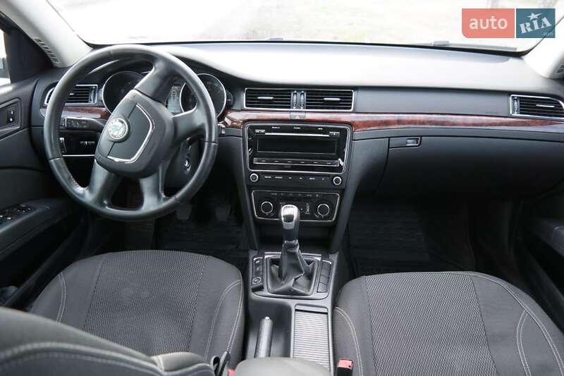 Ліфтбек Skoda Superb 2012 в Запоріжжі