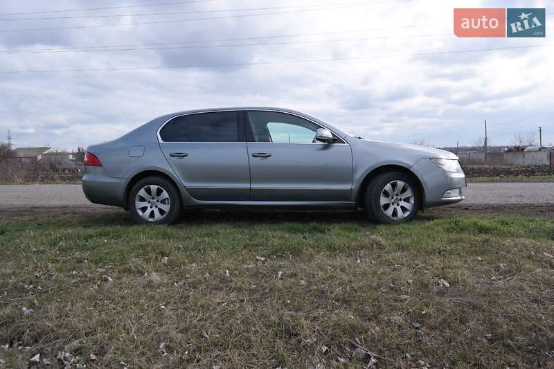 Ліфтбек Skoda Superb 2012 в Запоріжжі