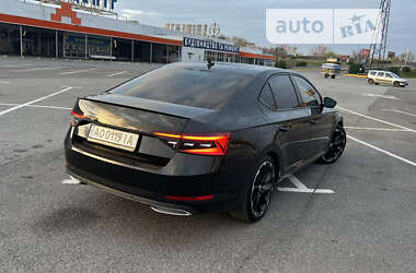 Лифтбек Skoda Superb 2019 в Ужгороде