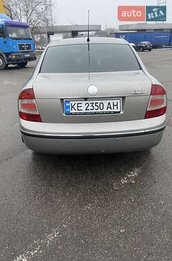 Лифтбек Skoda Superb 2007 в Днепре