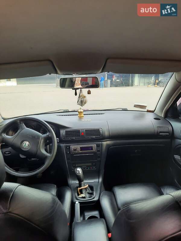 Лифтбек Skoda Superb 2006 в Черновцах