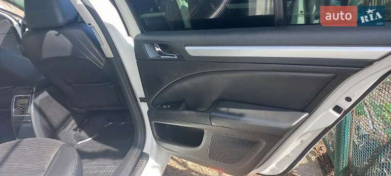 Лифтбек Skoda Superb 2010 в Одессе