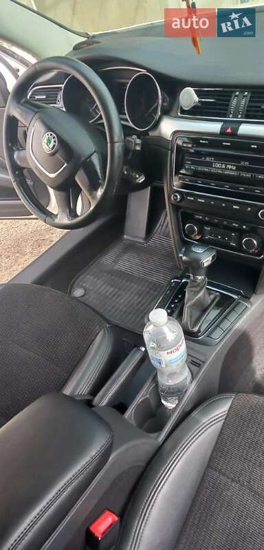 Лифтбек Skoda Superb 2010 в Одессе