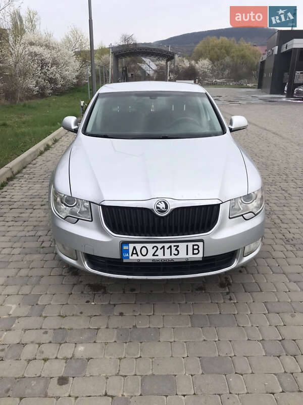 Ліфтбек Skoda Superb 2008 в Береговому