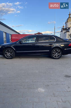 Лифтбек Skoda Superb 2012 в 