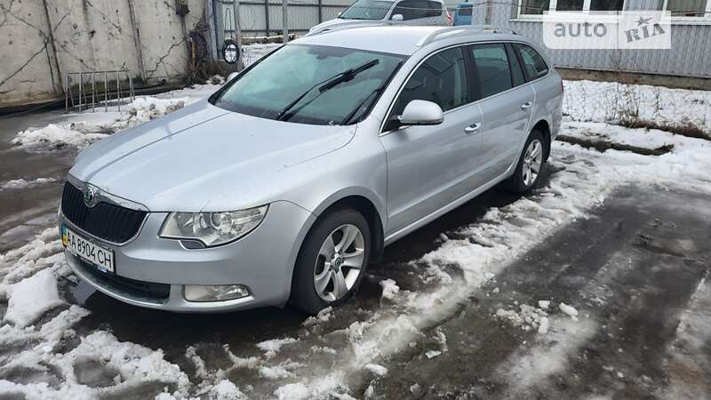 Універсал Skoda Superb 2011 в Києві