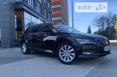 Универсал Skoda Superb 2016 в Киеве