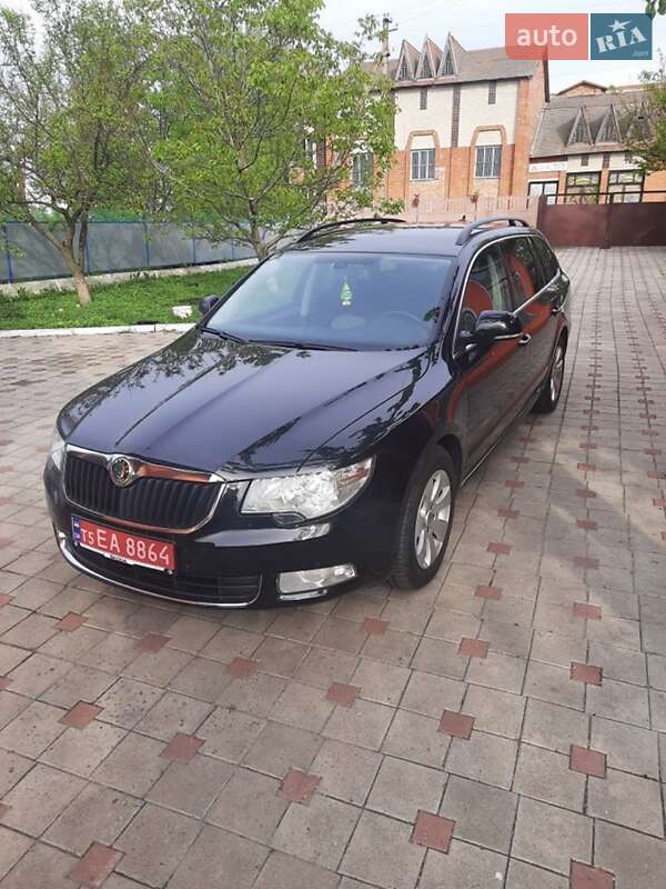 Универсал Skoda Superb 2012 в Полтаве