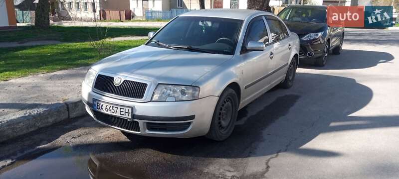 Skoda Superb 2002