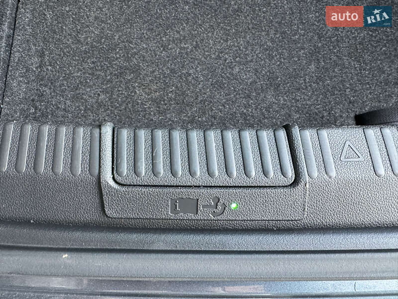 Лифтбек Skoda Superb 2018 в Киеве