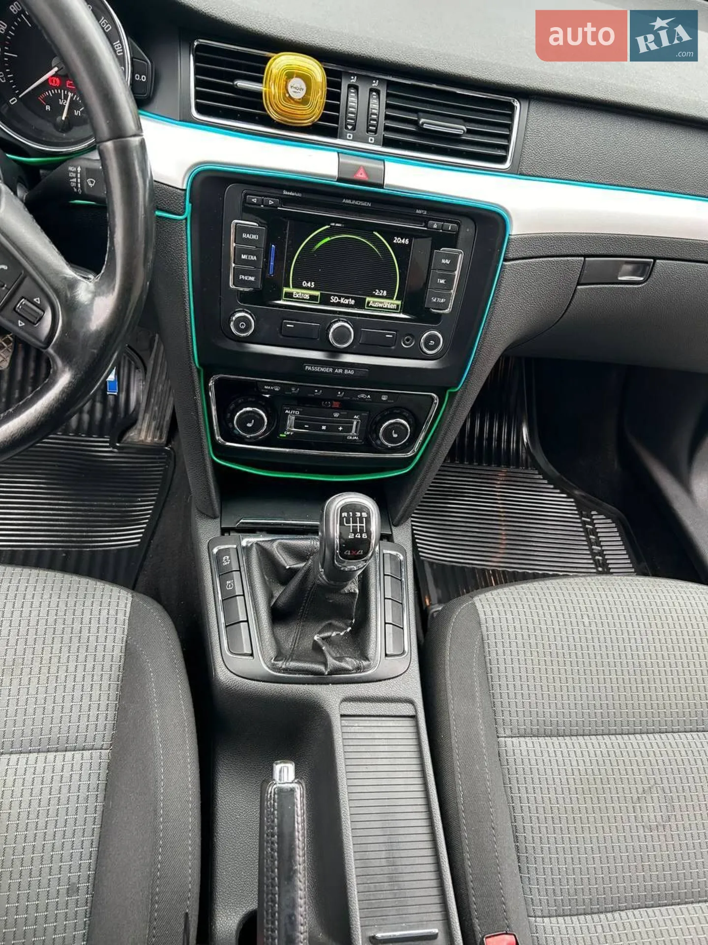 2010 Skoda Superb - мініатюра 5