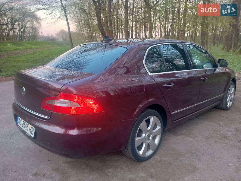 Лифтбек Skoda Superb 2008 в Горохове