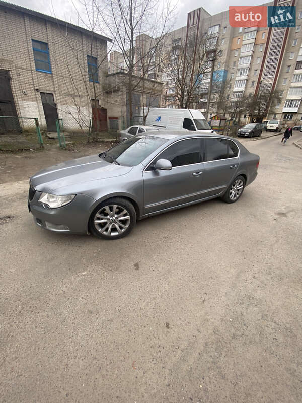 Лифтбек Skoda Superb 2008 в Ровно