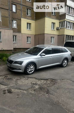 Універсал Skoda Superb 2016 в Києві