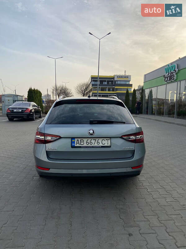 Универсал Skoda Superb 2016 в Киеве