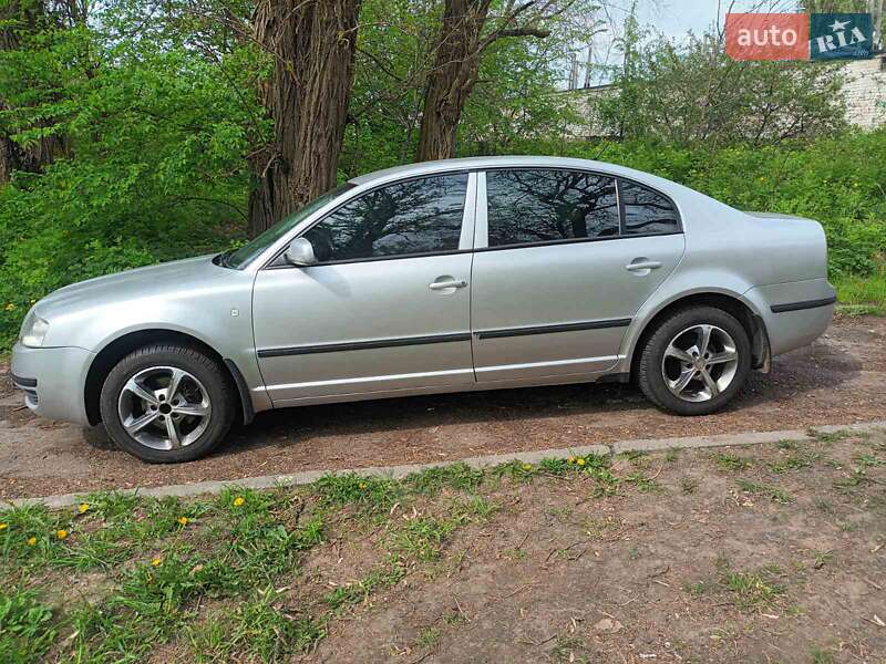 Лифтбек Skoda Superb 2006 в Чернигове фото 2 Лифтбек Skoda Superb 2006 в Чернигове