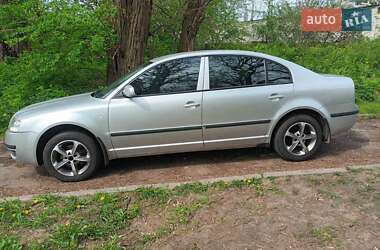 Лифтбек Skoda Superb 2006 в Чернигове