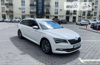 Универсал Skoda Superb 2015 в 