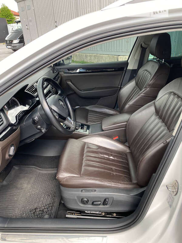 Универсал Skoda Superb 2015 в Сваляве фото 23 Универсал Skoda Superb 2015 в Сваляве