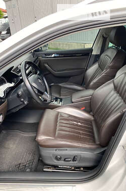 Универсал Skoda Superb 2015 в 