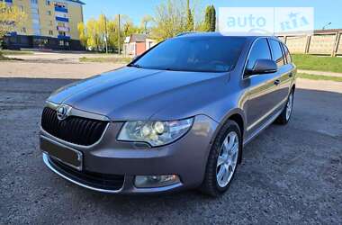 Универсал Skoda Superb 2010 в Шостке