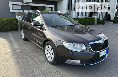 Універсал Skoda Superb 2011 в Стрию