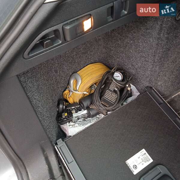 Универсал Skoda Superb 2012 в Бориславе