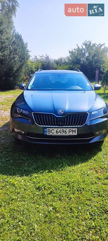 Универсал Skoda Superb 2016 в Львове