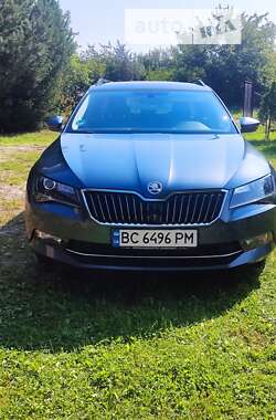 Універсал Skoda Superb 2016 в Львові