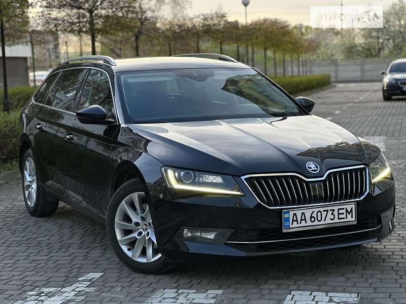 Универсал Skoda Superb 2017 в Ивано-Франковске