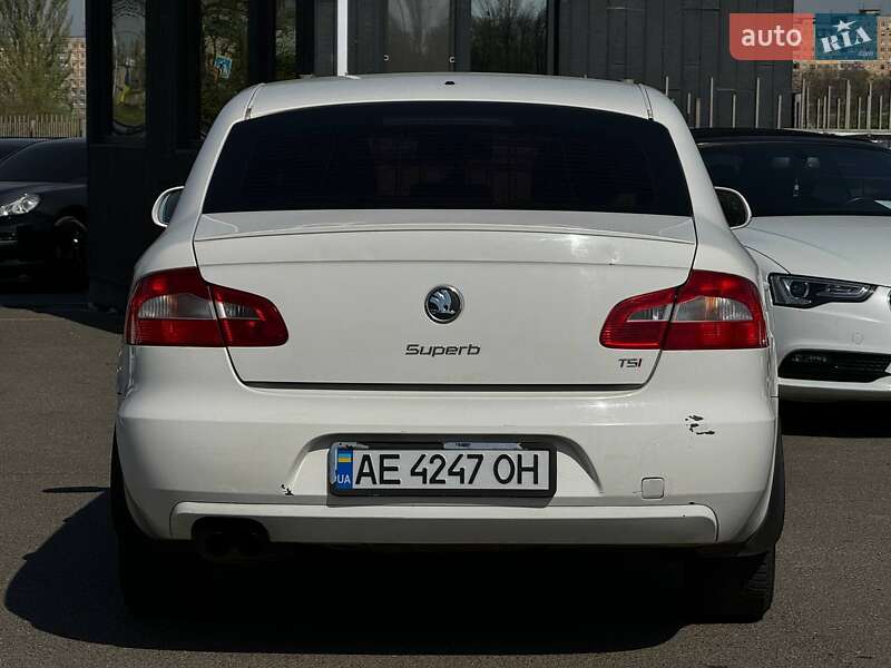 Лифтбек Skoda Superb 2011 в Кривом Роге