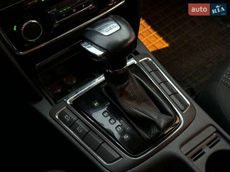 Лифтбек Skoda Superb 2011 в Кривом Роге