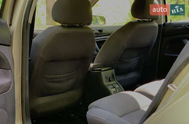 Лифтбек Skoda Superb 2005 в 