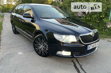 Лифтбек Skoda Superb 2011 в Калуше