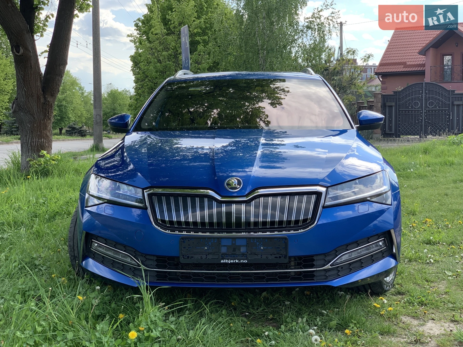 2020 Skoda Superb - мініатюра 2