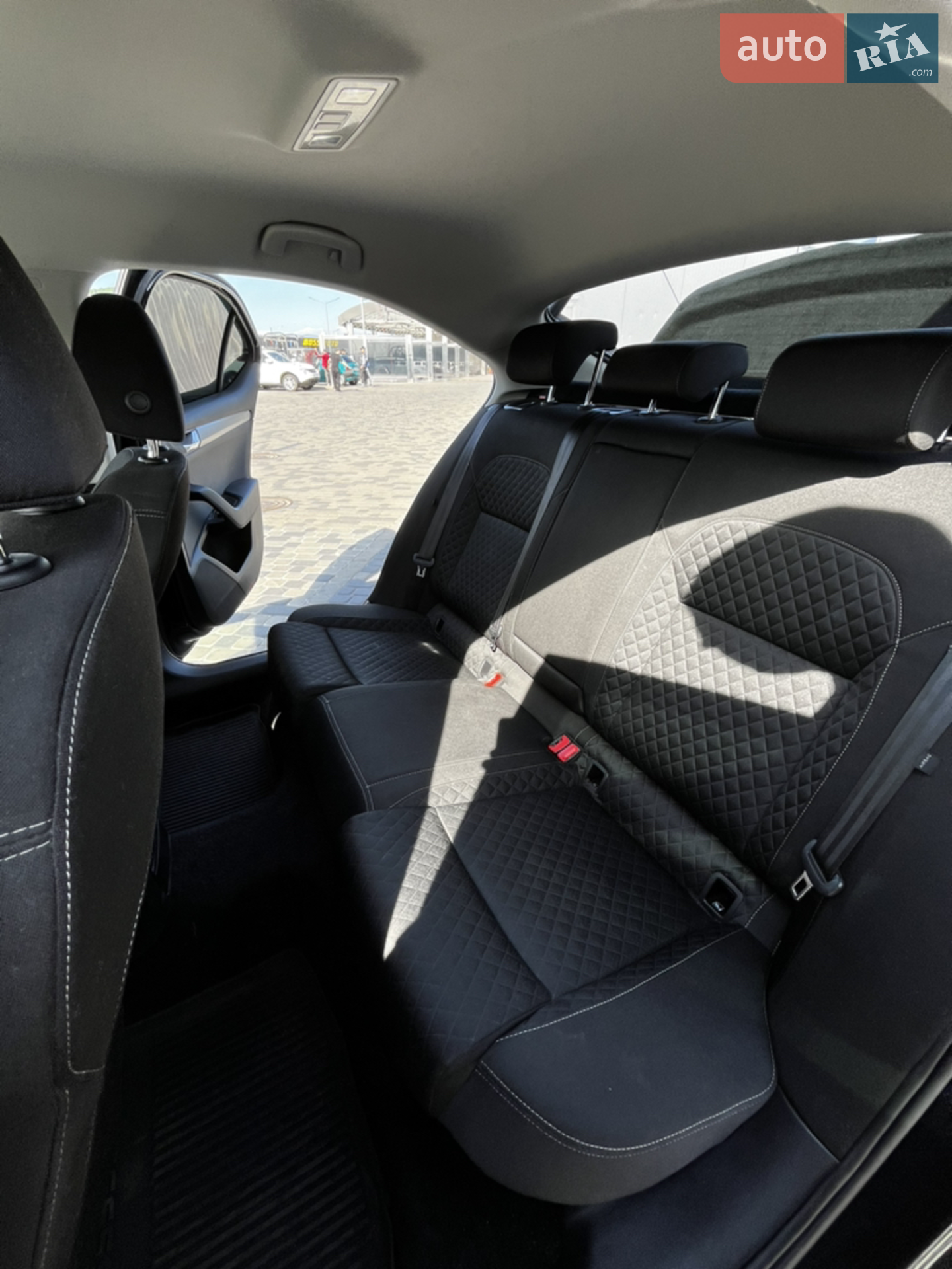 2019 Skoda Superb - мініатюра 38