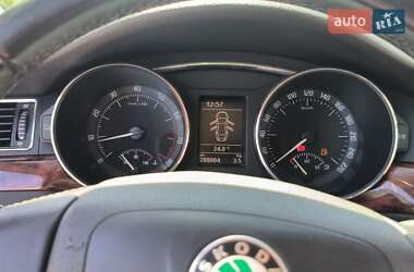 Лифтбек Skoda Superb 2011 в 
