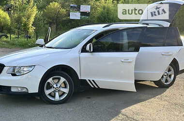 Універсал Skoda Superb 2011 в Коломиї