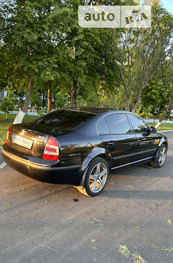 Лифтбек Skoda Superb 2007 в Малине