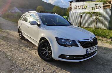 Универсал Skoda Superb 2013 в Тячеве