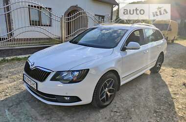 Универсал Skoda Superb 2013 в Тячеве